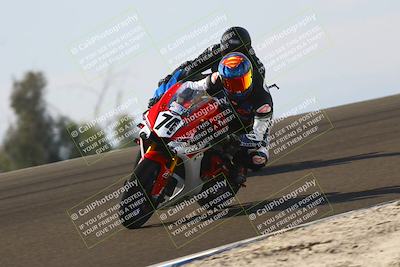 media/Nov-02-2025-Lets Ride (Sun) [[f7a3caa734]]/C Group/1140am (Turn 2 Inside)/